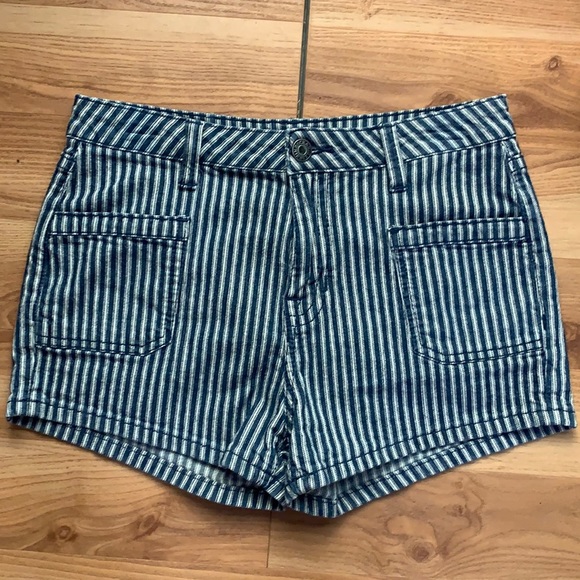 Size 28 Rock & Roll Jean shorts - Picture 1 of 2